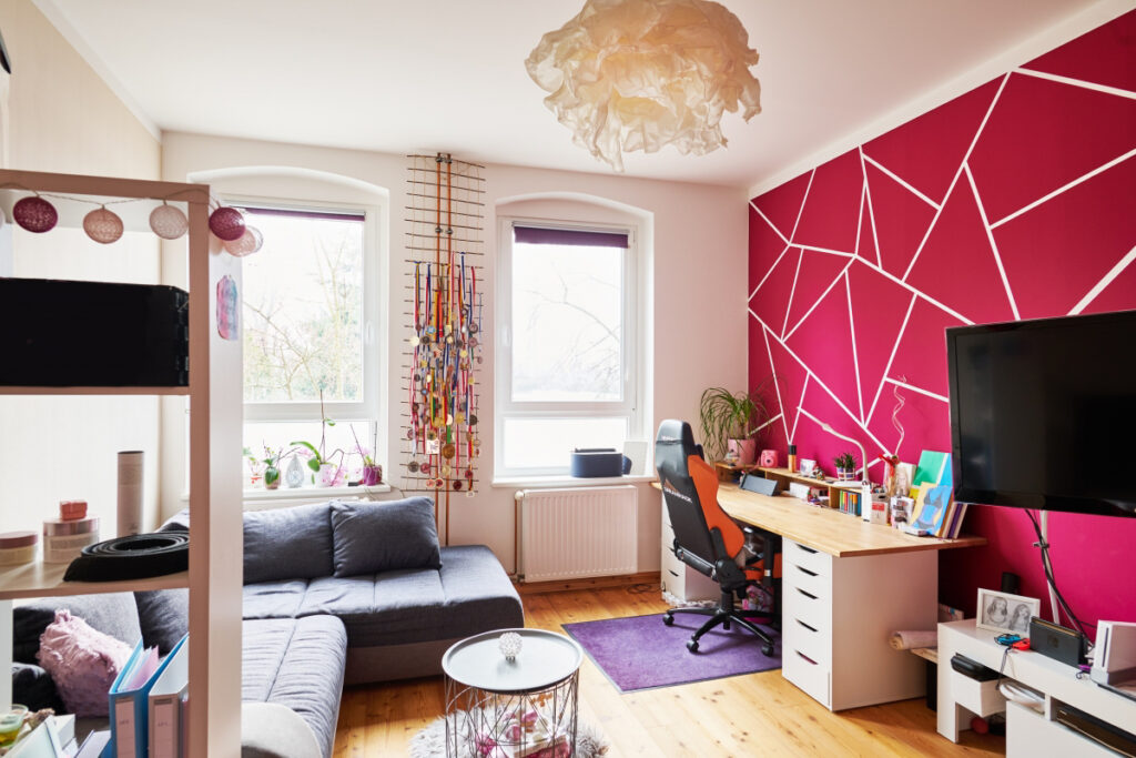 Mehrfamilienhaus mit Fünf bis Sieben Wohneinheiten, Remise und Garten-03