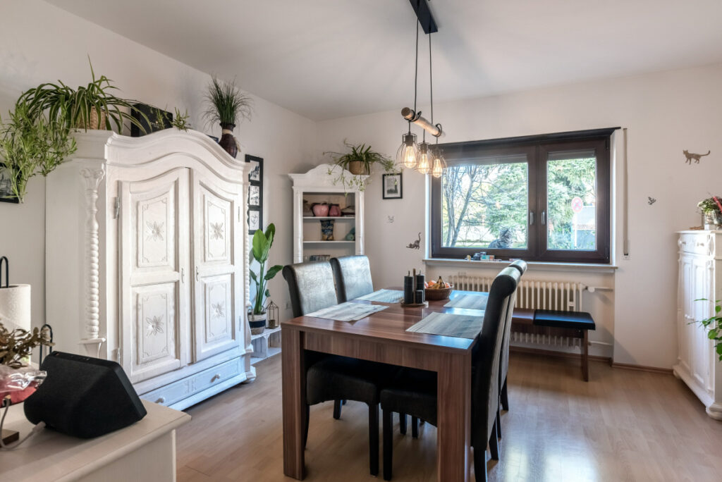 Rentables Mehrfamilienhaus mit 4 Wohneinheiten-09